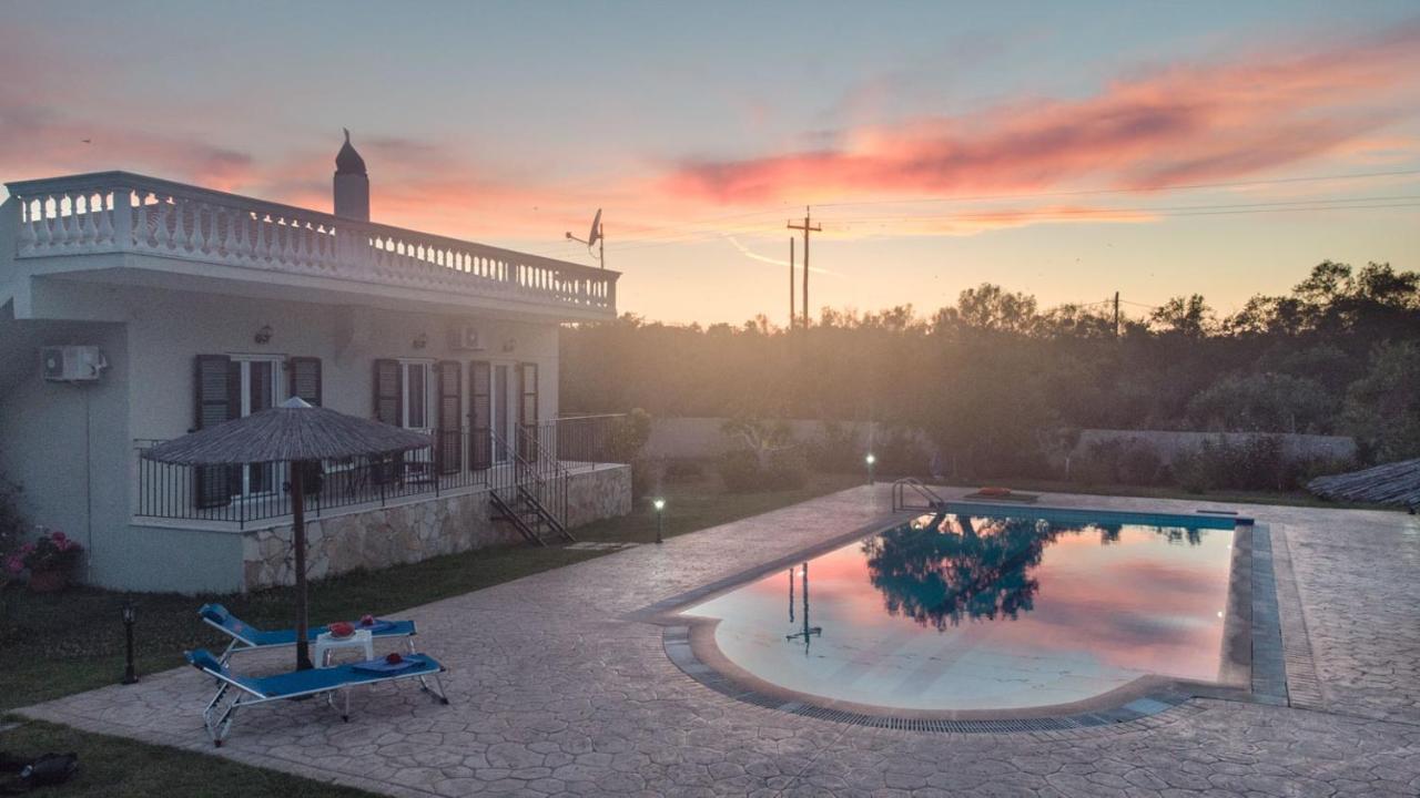 Villa Adonis Halikounas Zewnętrze zdjęcie